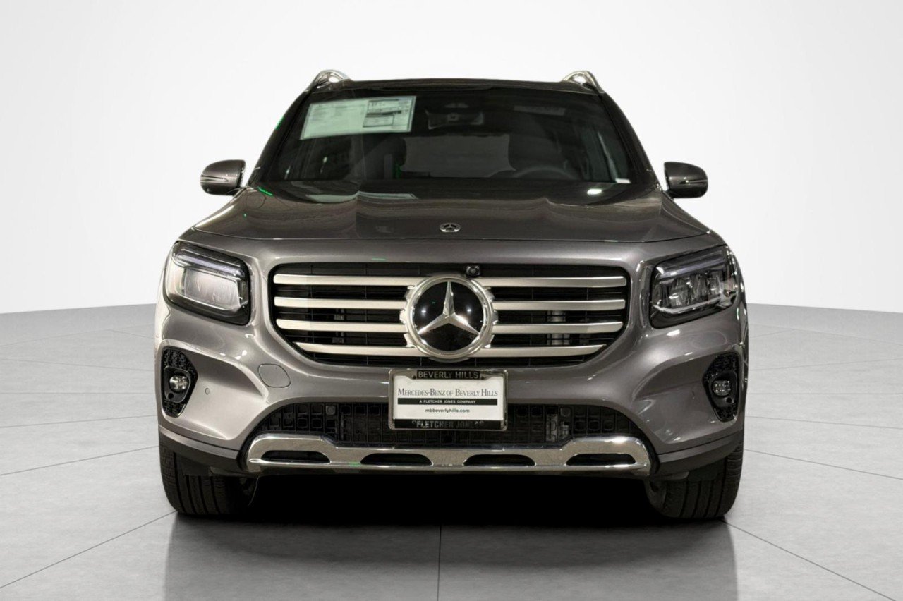 New 2026 Mountain Grey Metallic Mercedes-Benz GLB 250 4MATIC® SUV image 8