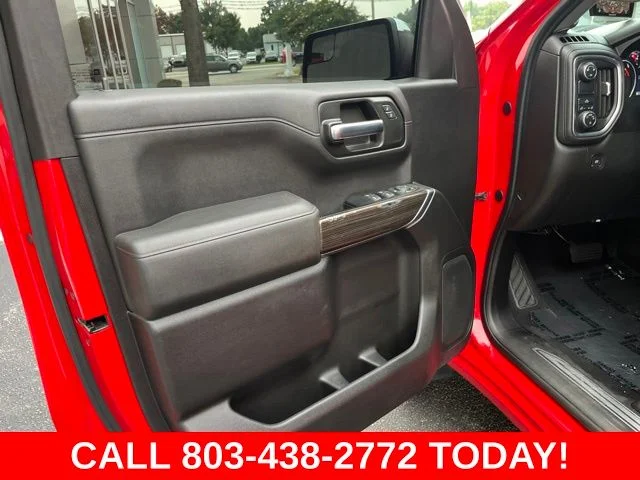 Used 2019 Red Chevrolet LT image 5