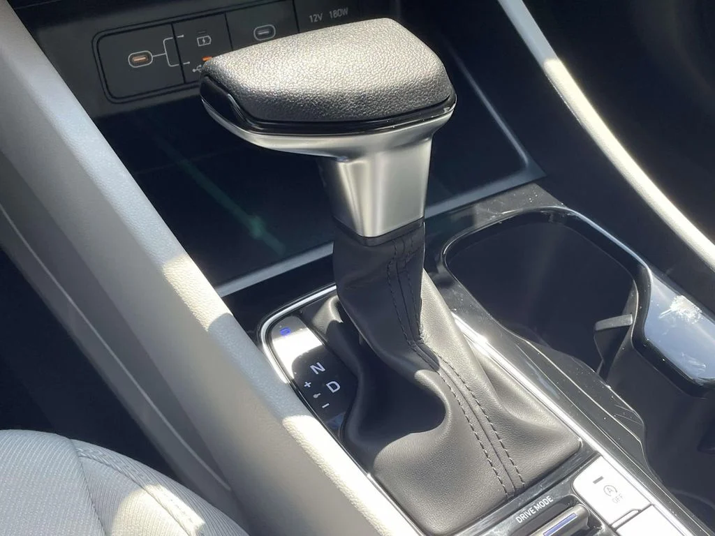New 2026 White Hyundai SEL image 28