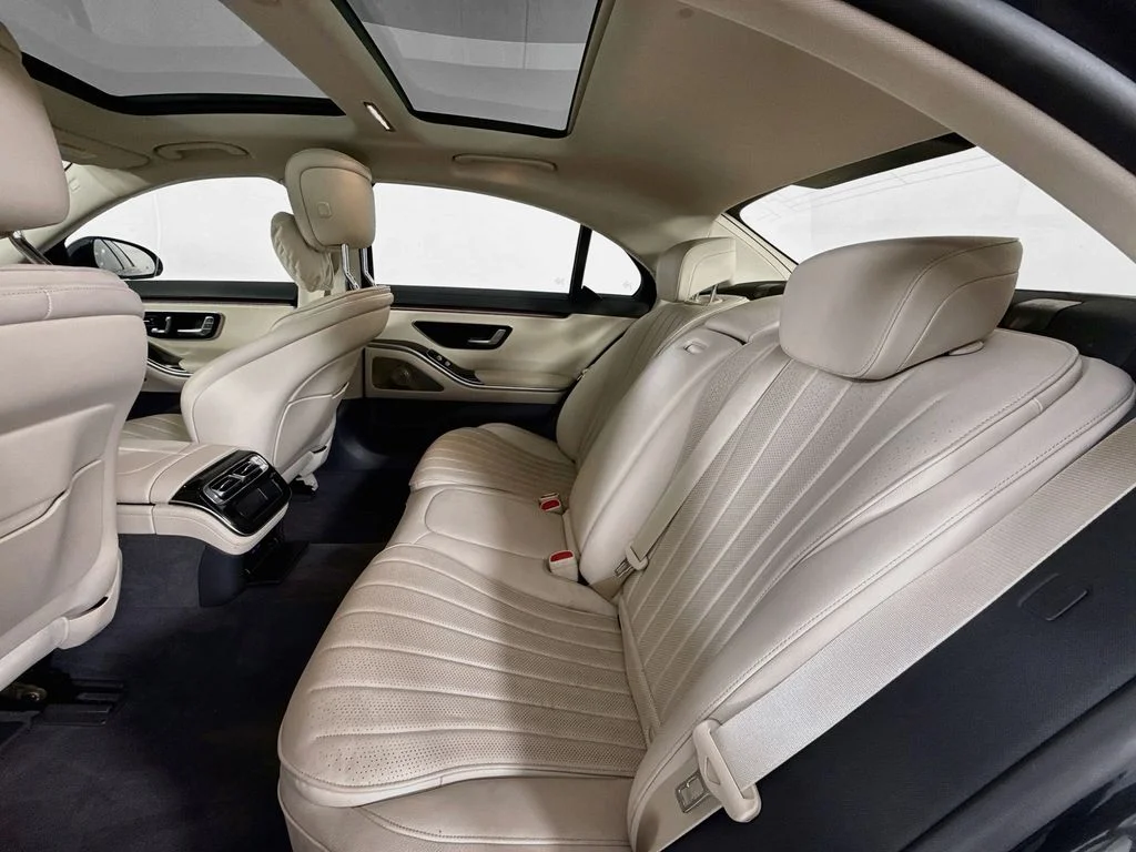 Used 2023 Gray Mercedes-Benz S 500 image 25