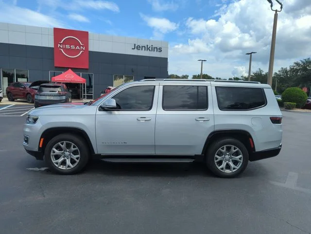 Used 2022 Silver Jeep Series II image 11