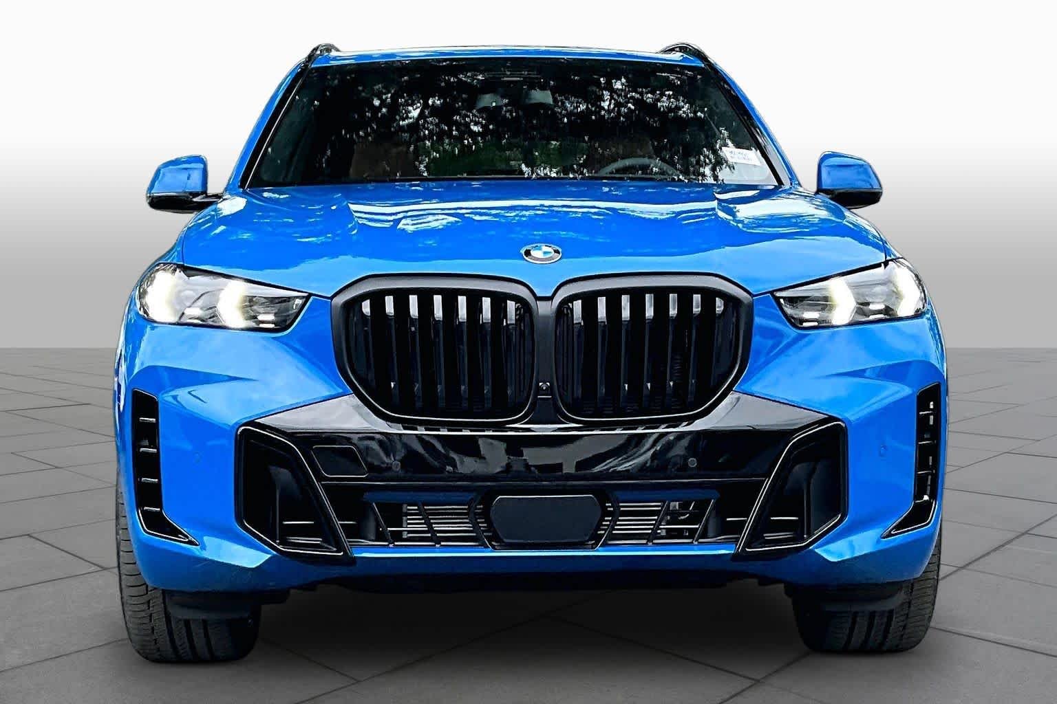New 2026 Gentian Blue BMW xDrive40i image 3