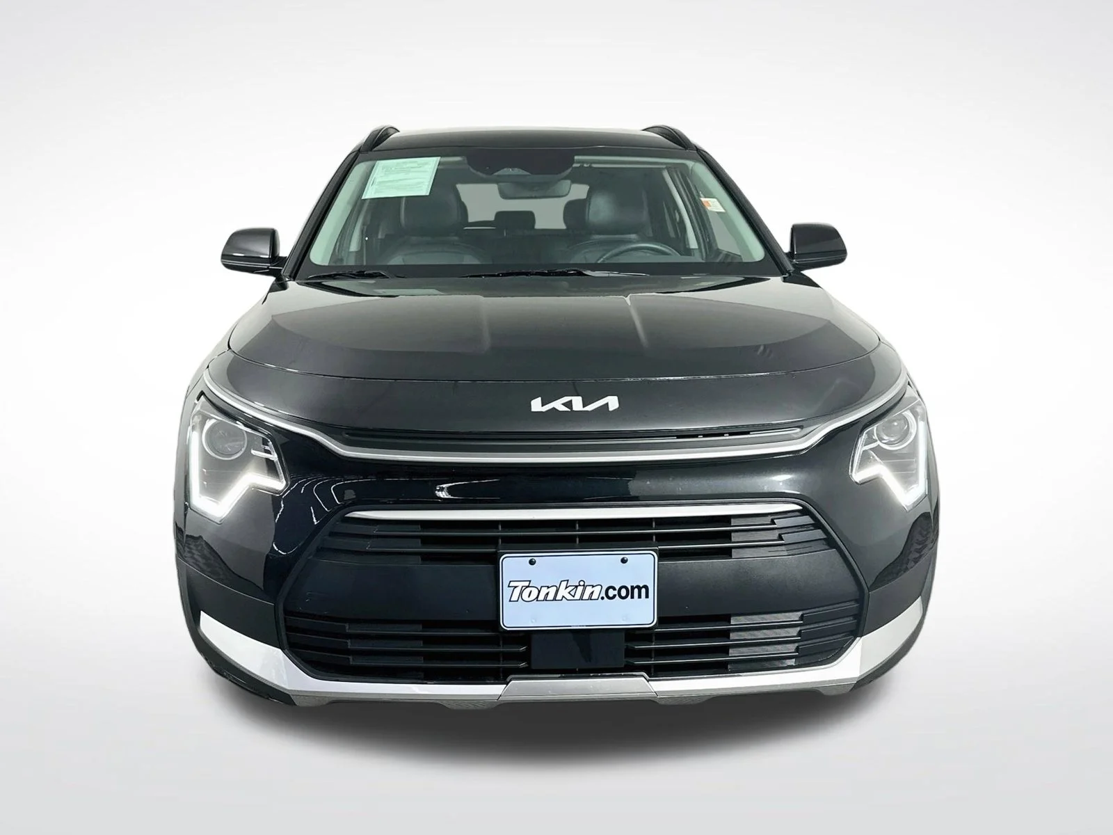 Used 2025 Aurora Black Pearl Kia EX image 2