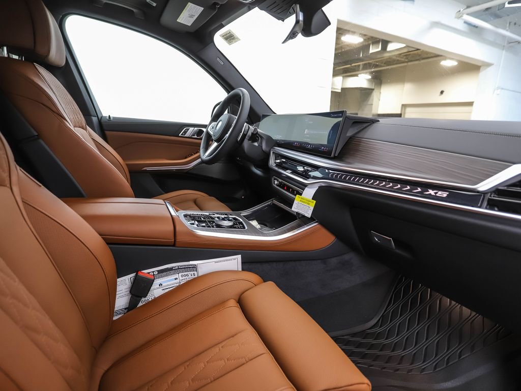 New 2026 Blue BMW xDrive50e image 30