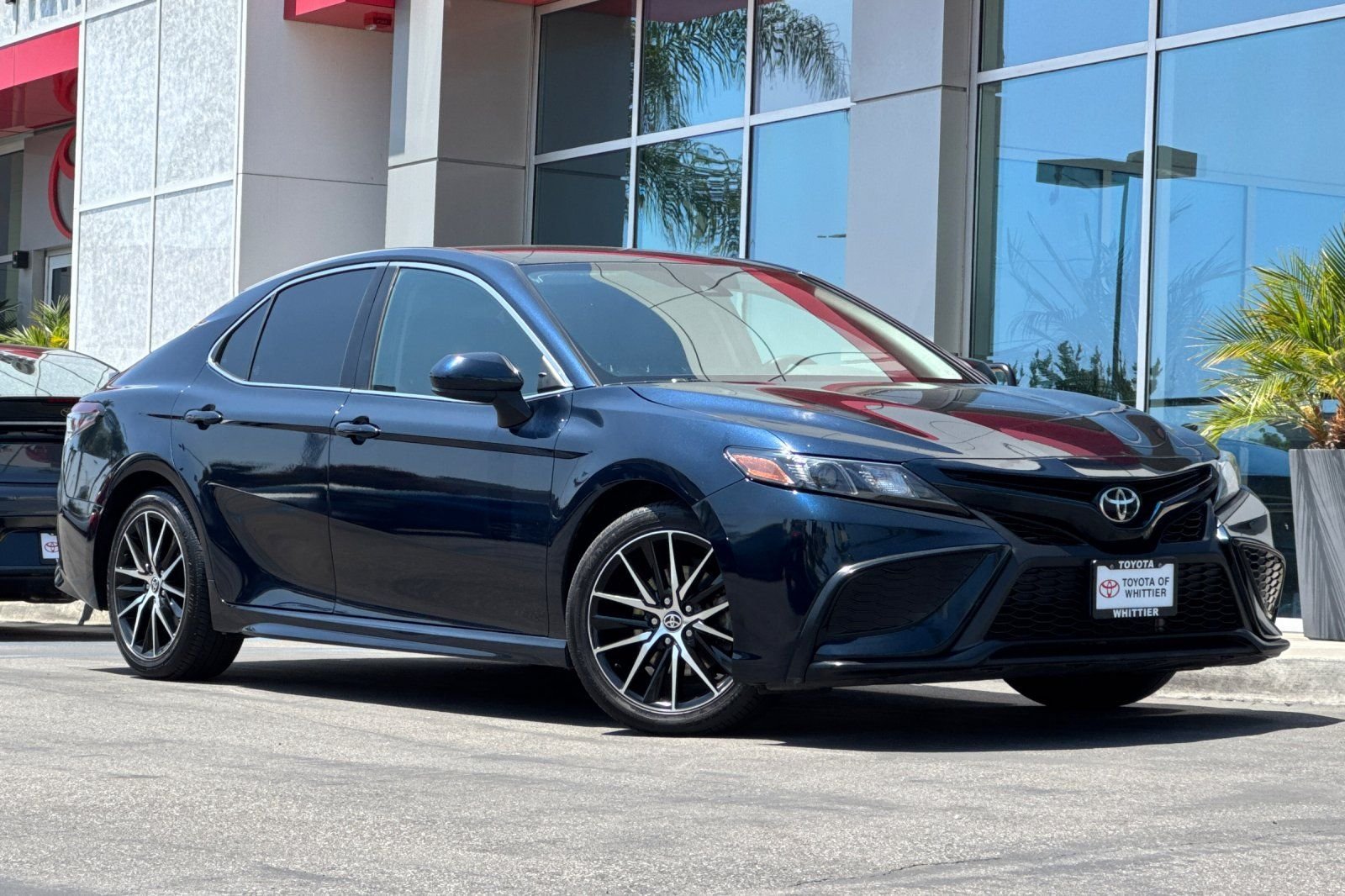 Used 2021 Toyota Camry SE with VIN 4T1G11AK1MU561237 for sale in Whittier, CA