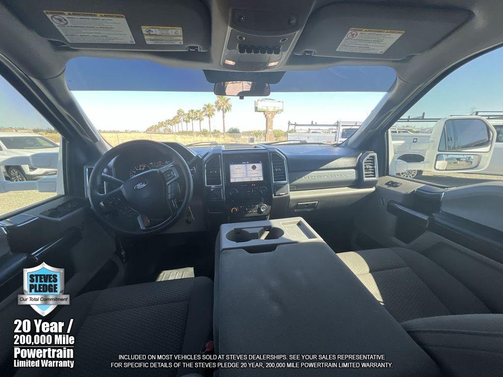 Used 2017 White Ford XLT image 23
