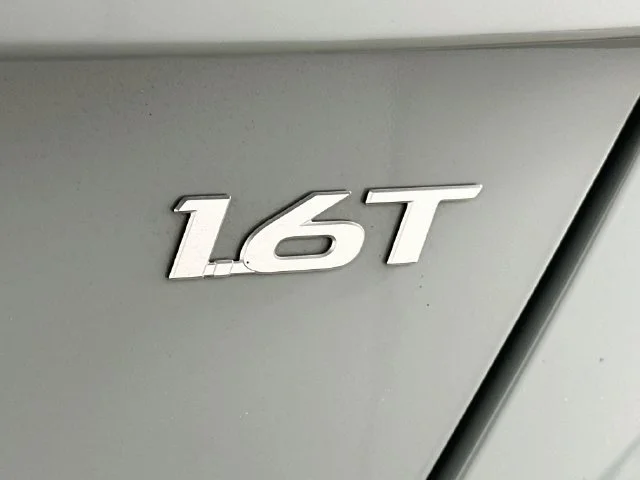 Certified Used 2026 Green Hyundai Limited image 29
