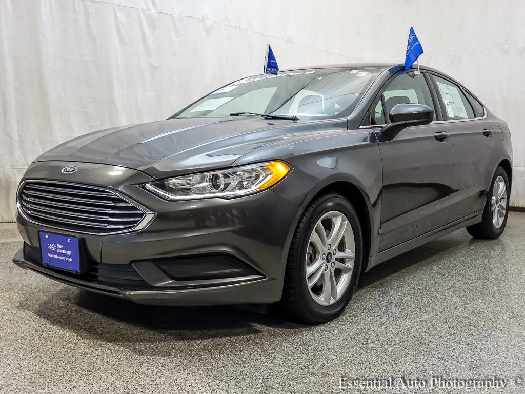 Certified 2018 Ford Fusion SE with VIN 3FA6P0HD8JR255550 for sale in Downers Grove, IL