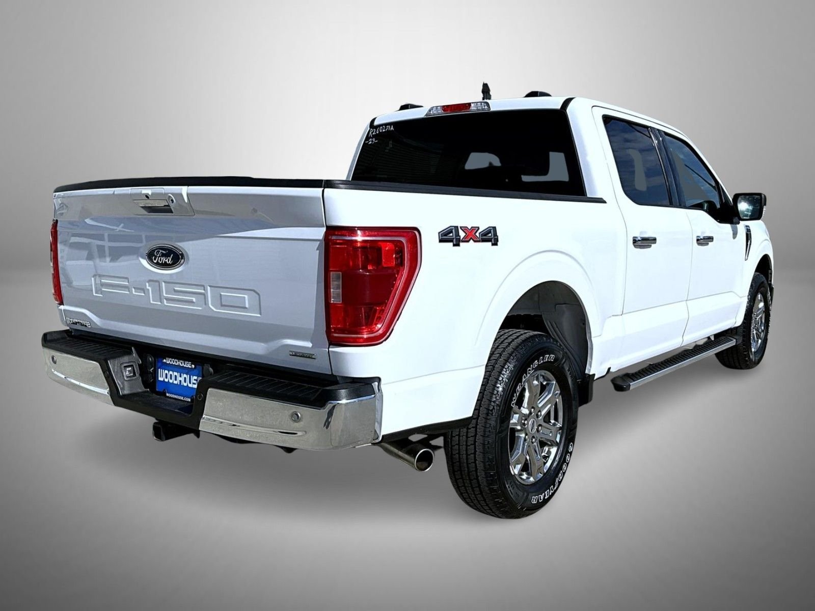 Used 2023 Oxford White Ford XLT image 5