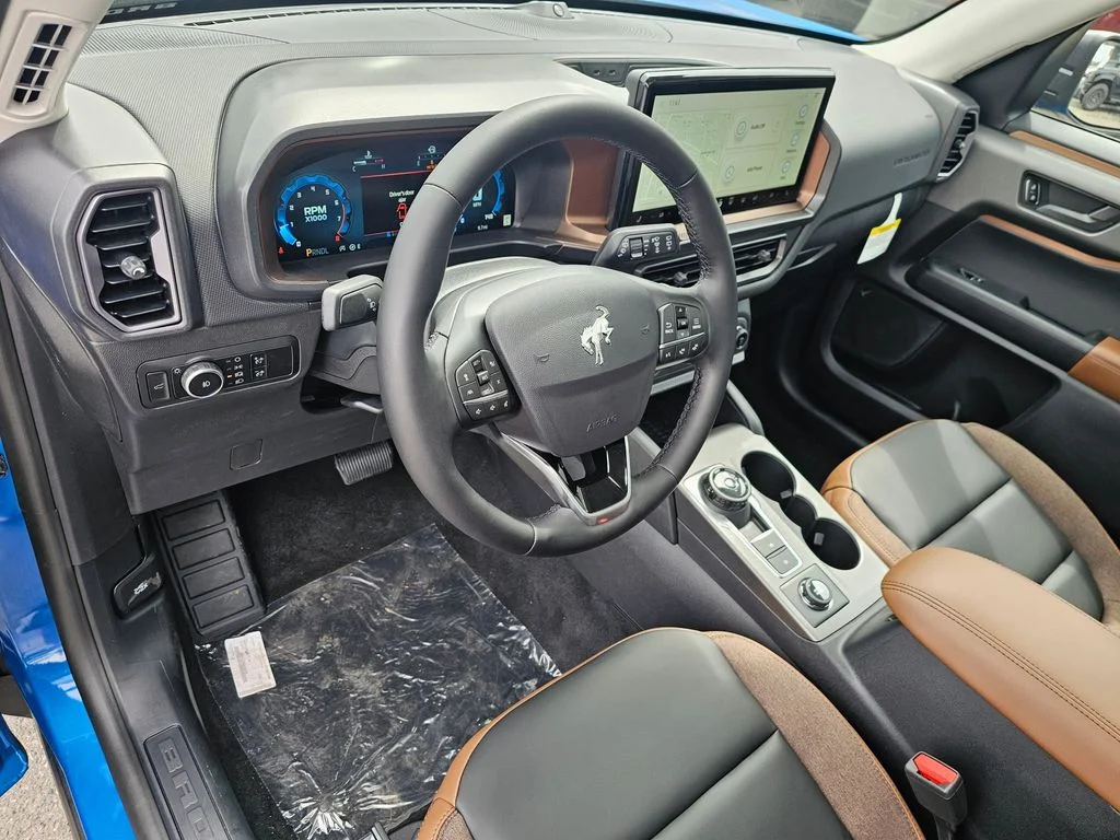 New 2025 Velocity Blue Metallic Ford Outer Banks® image 20