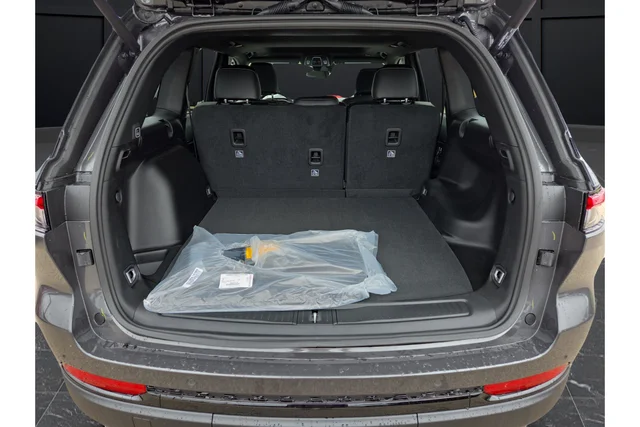 2025 Jeep Grand Cherokee Altitude - Photo 14