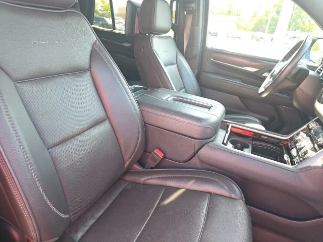 Used 2022 Hunter Metallic GMC Denali image 16