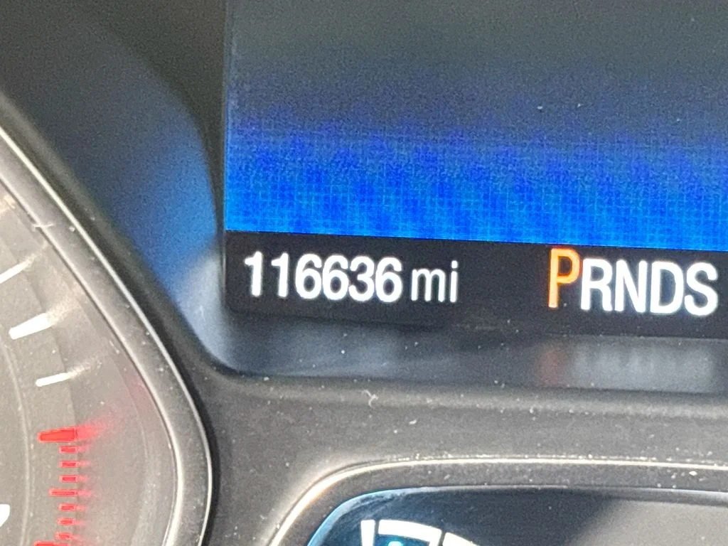 Used 2019 Gray Ford SE image 14