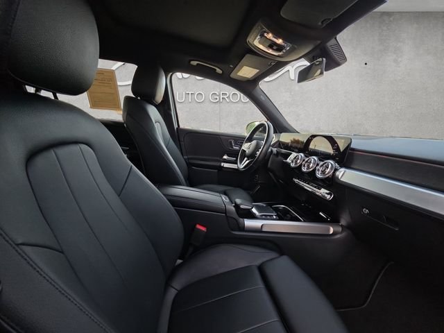 Used 2023 Black Mercedes-Benz GLB 250 image 24