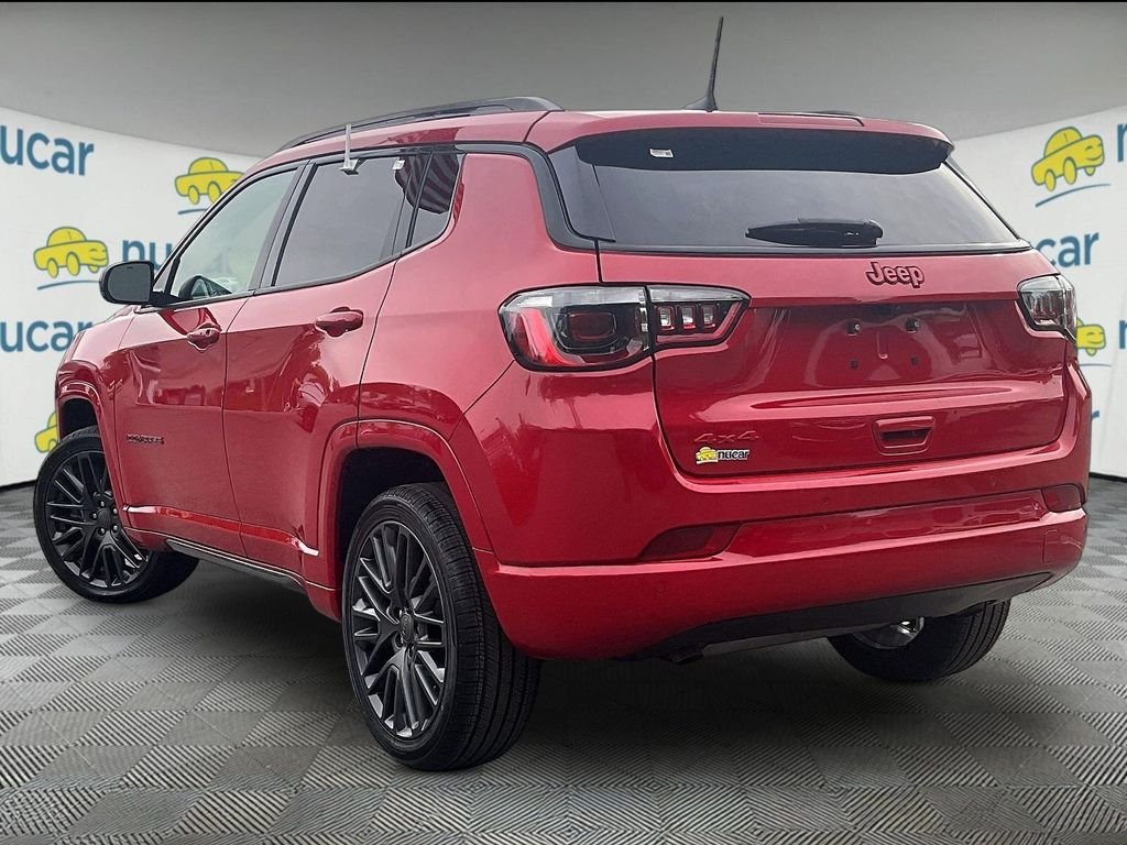 Used 2023 Red Jeep Limited image 4