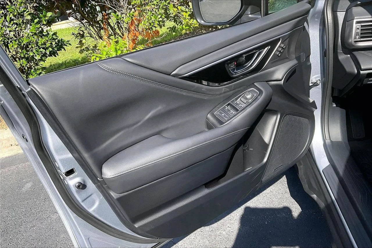 Certified Used 2025 Silver Subaru Limited image 27