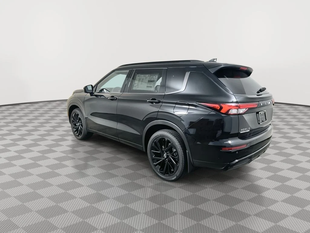 New 2026 Black Nissan Platinum image 6