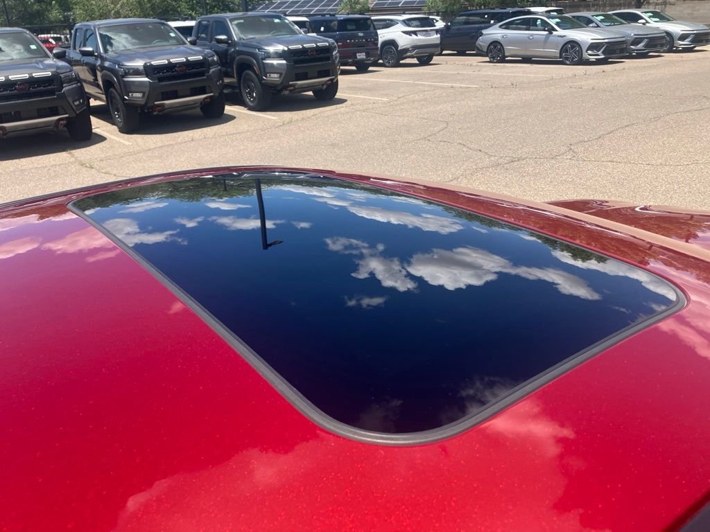 Used 2025 Red Nissan 2.5 SV image 9