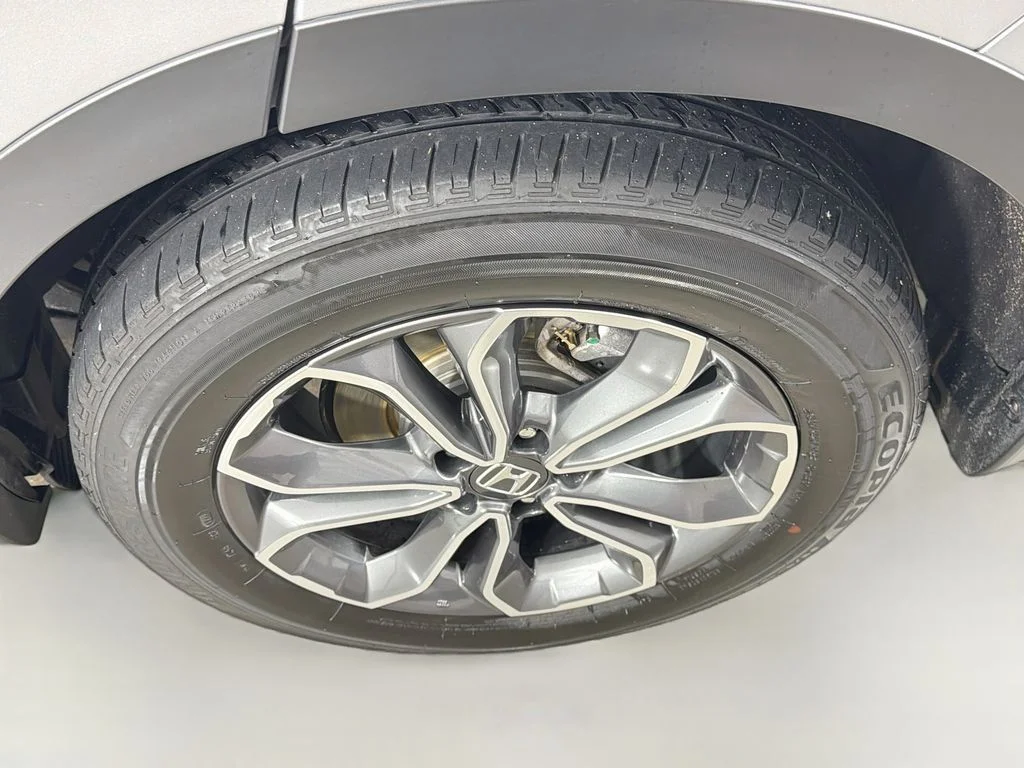 Used 2022 Lunar Silver Metallic Honda EX-L image 31