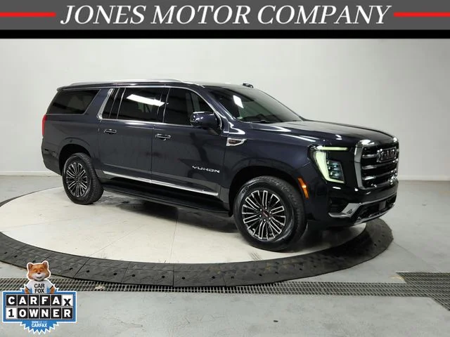 Used 2026 Silver GMC Elevation image 1