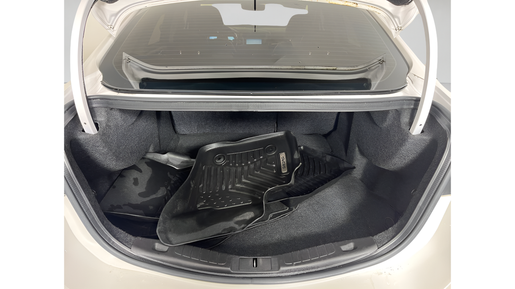 Used 2014  Ford Titanium image 20