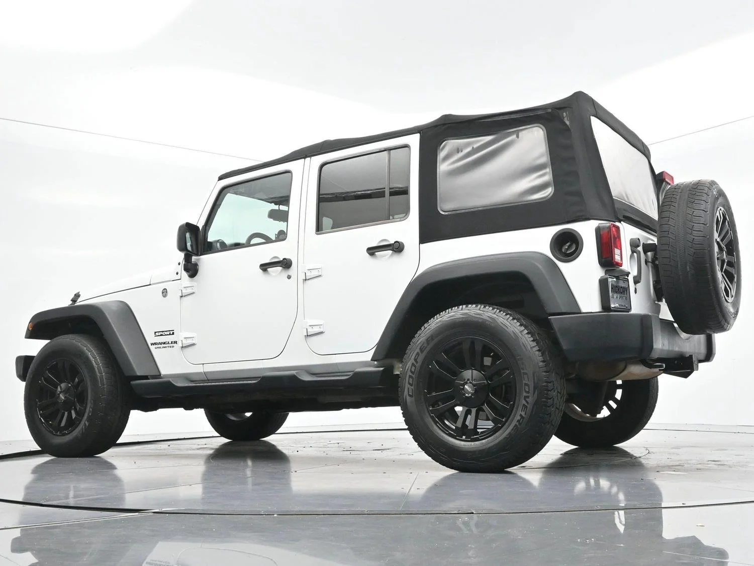 Used 2015 Bright White Clearcoat Jeep Sport image 45