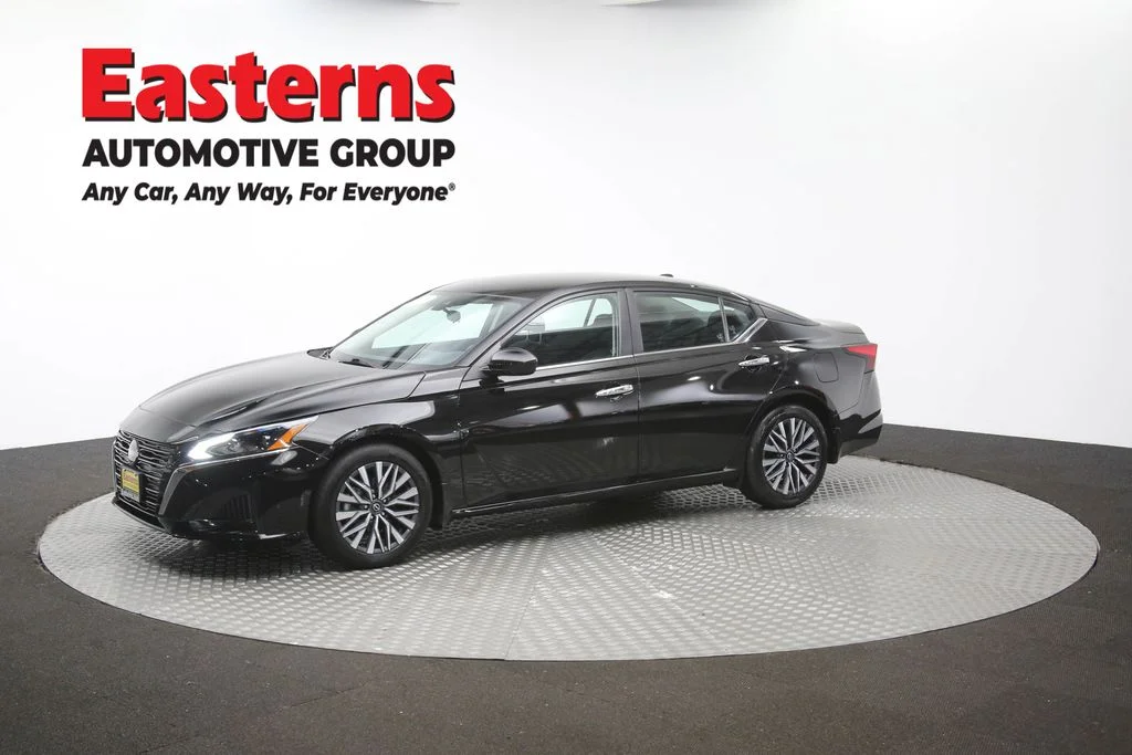 Used 2023 Black Nissan 2.5 SV image 56
