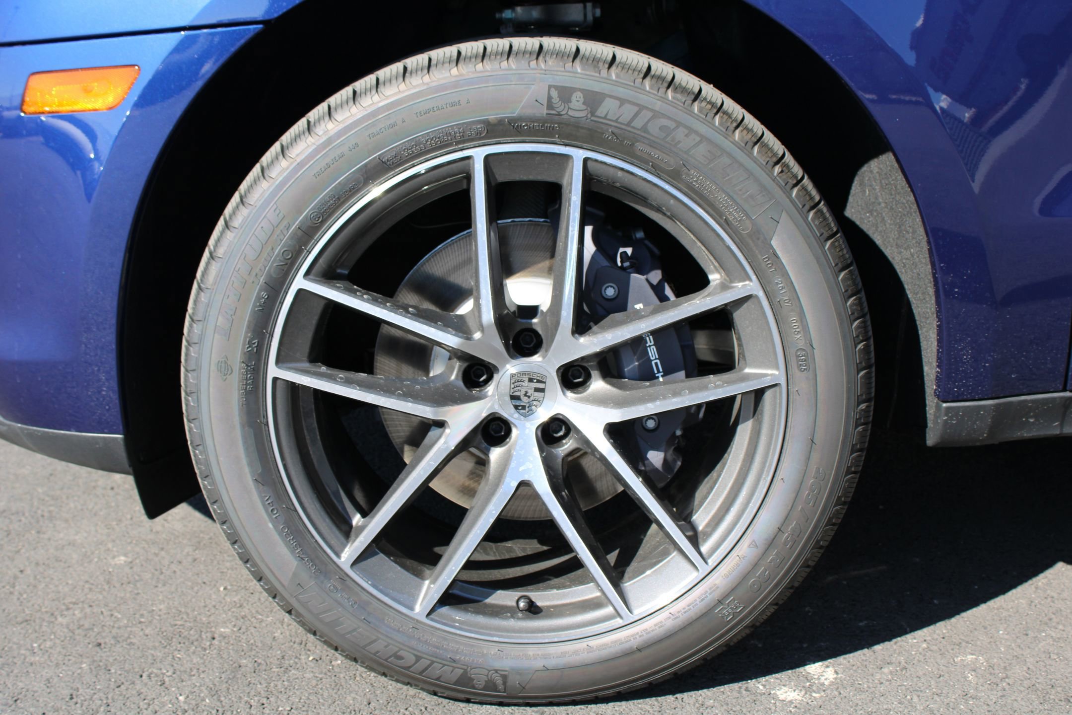 New 2026 Gentian Blue Metallic Porsche  image 28