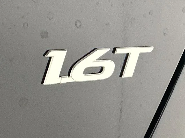 New 2026 Hyundai KONA SEL Premium
