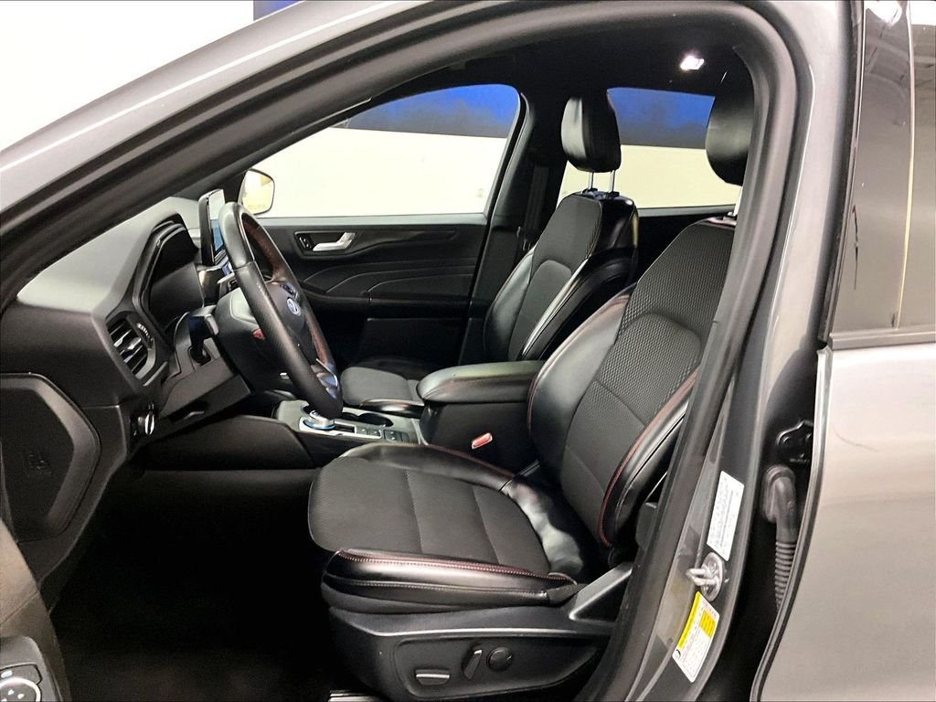 Used 2024 Gray Metallic Ford ST-Line image 10
