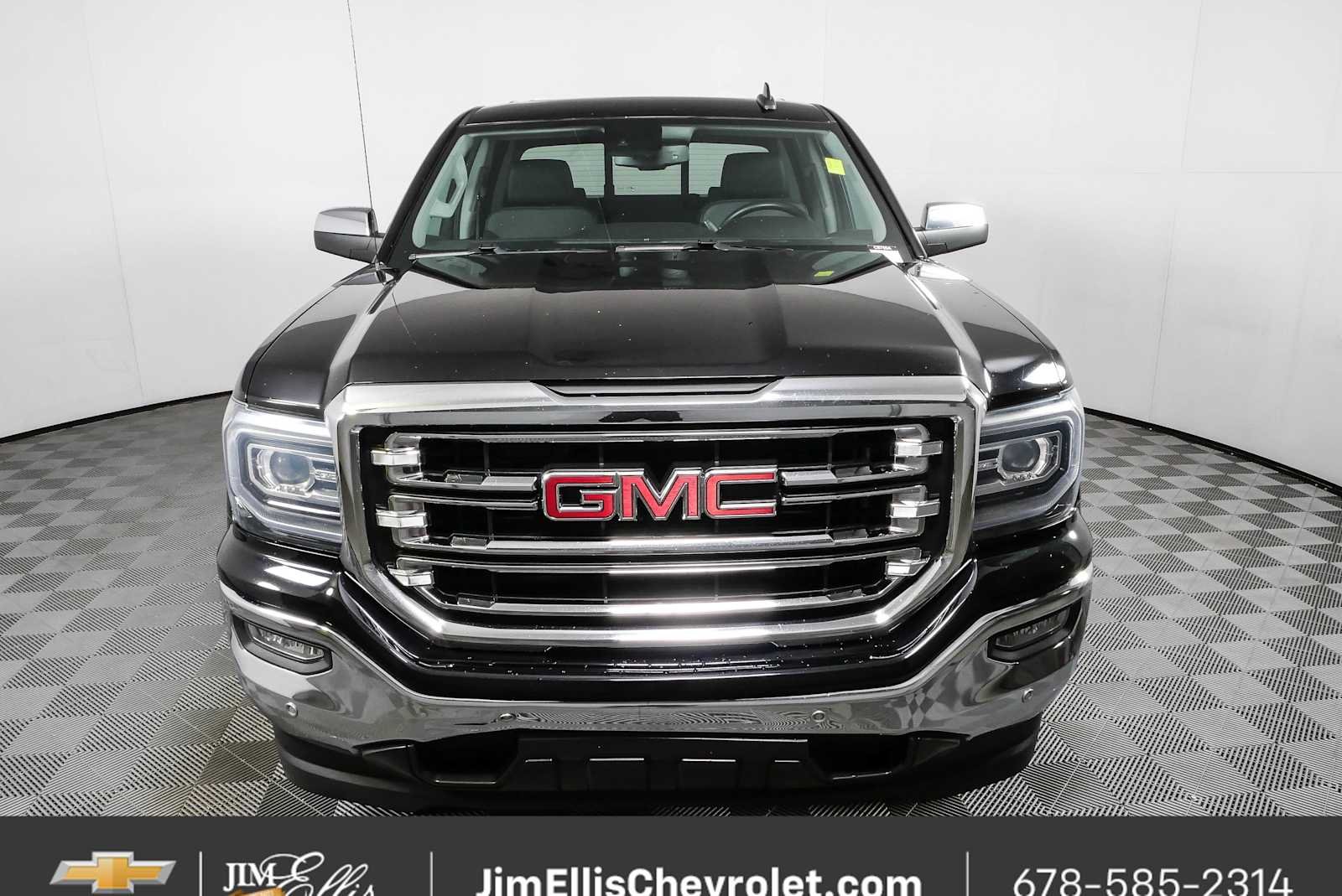 Used 2018 ONYX BLACK GMC SLT image 26