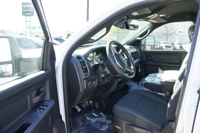 New 2026 Bright White Clearcoat RAM Tradesman image 11