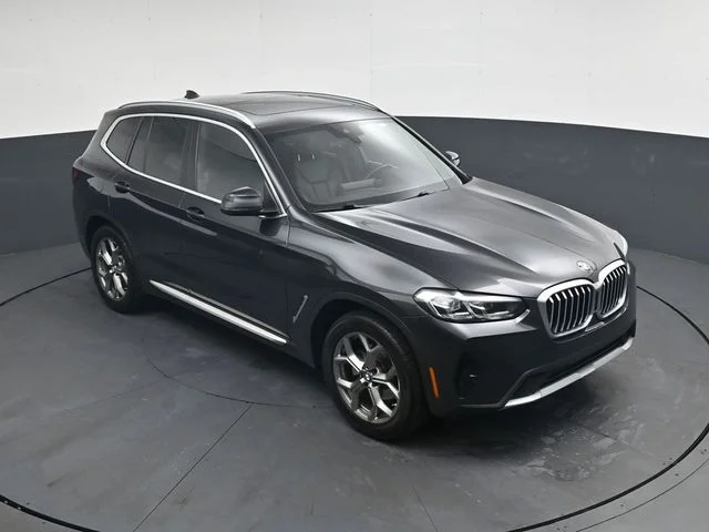 Used 2024 Gray BMW sDrive30i image 23