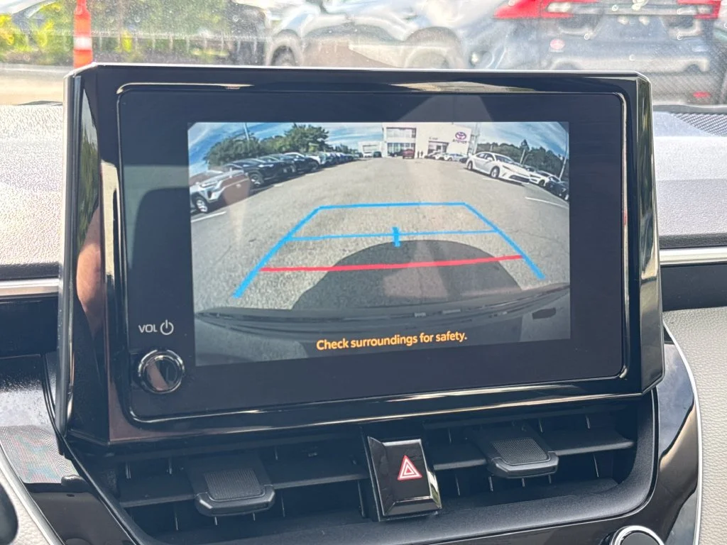 Used 2025  Toyota LE image 23