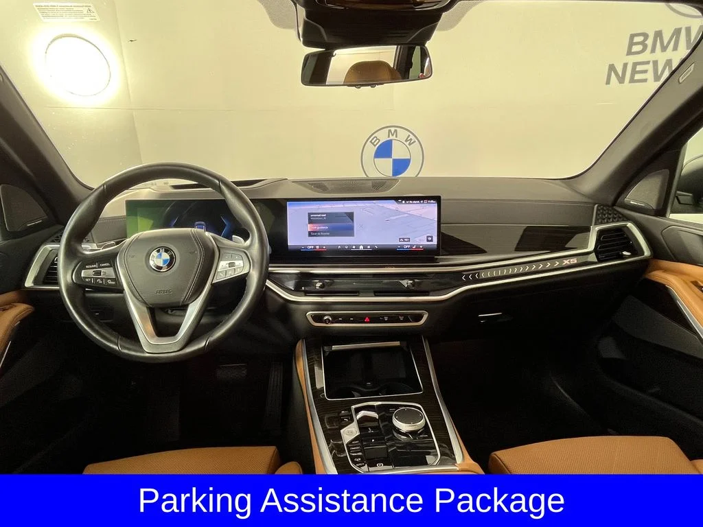 Certified Used 2024 Green Metallic BMW xDrive40i image 4
