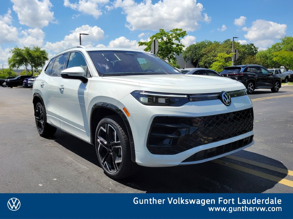 New 2026 White/off-white Volkswagen SEL R-Line Turbo image 1