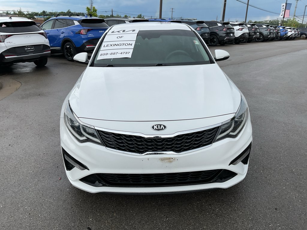Used 2020 Snow White Pearl Kia LX image 3
