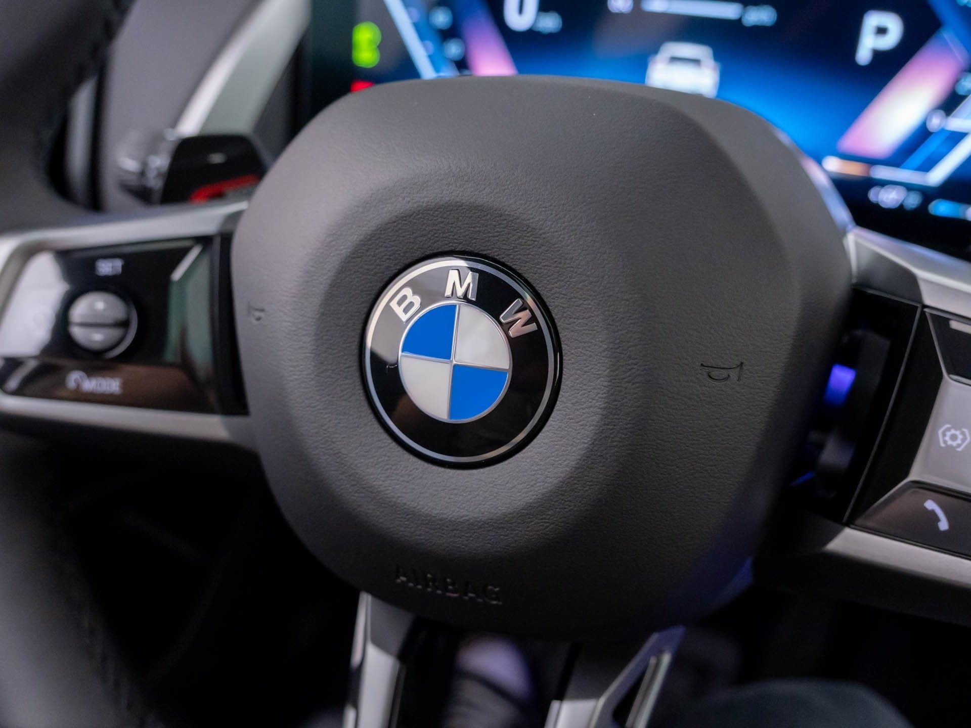 New 2026 Alpine White BMW 30 xDrive image 25