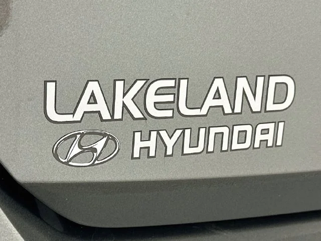 New 2026 Hyundai ELANTRA SE