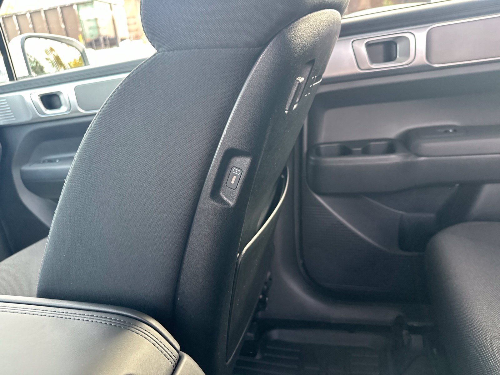 Certified Used 2026 White Hyundai SE image 19