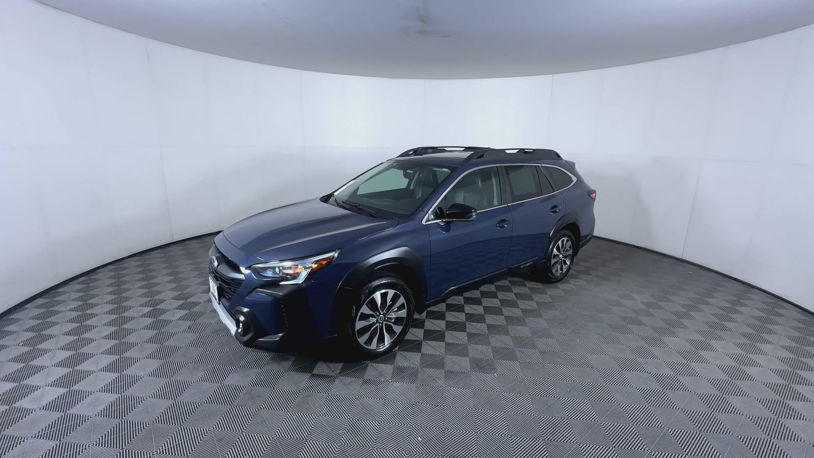 2025 Subaru Outback Limited - Photo 4