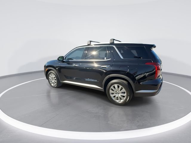 Used 2023 Black Hyundai SEL image 6