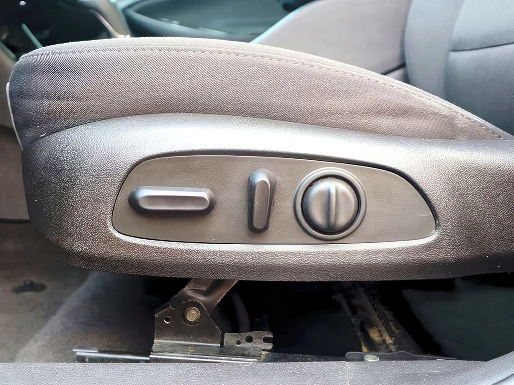 2016 Chevrolet Malibu 1LT - Photo 13