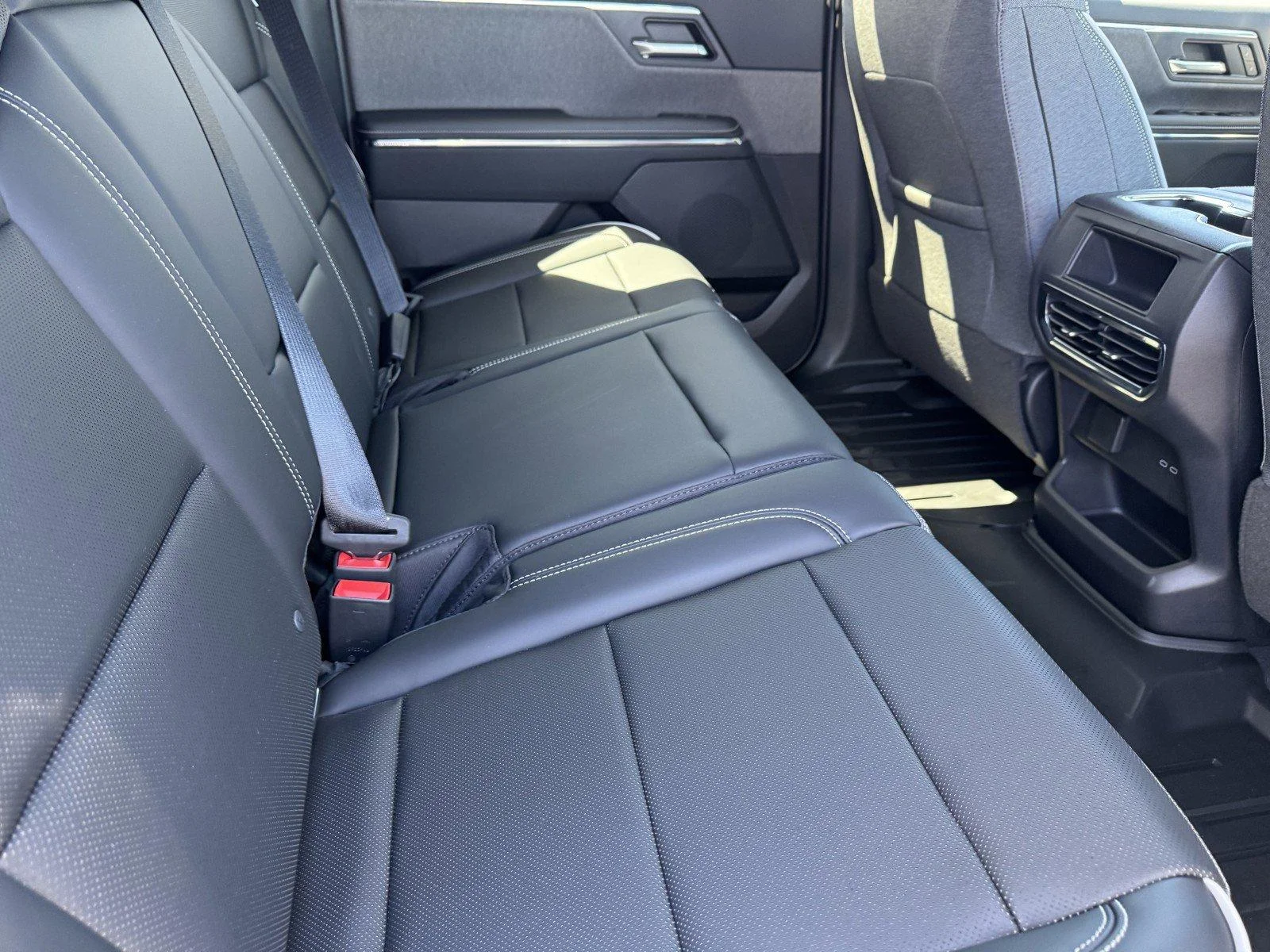 New 2026 Deep Ocean Metallic GMC Elevation Standard Range image 9