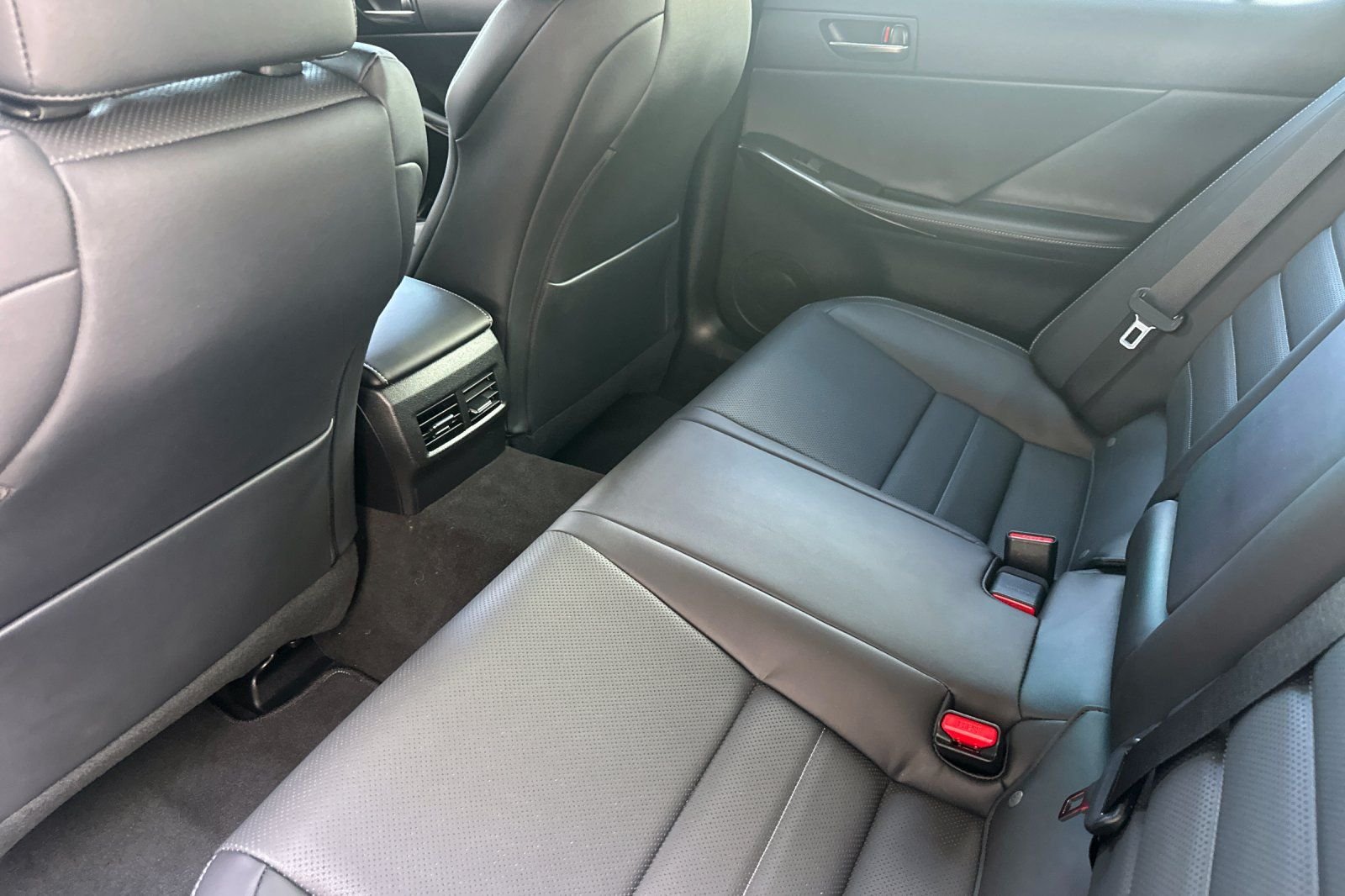 Used 2025  Lexus 350 F SPORT image 12