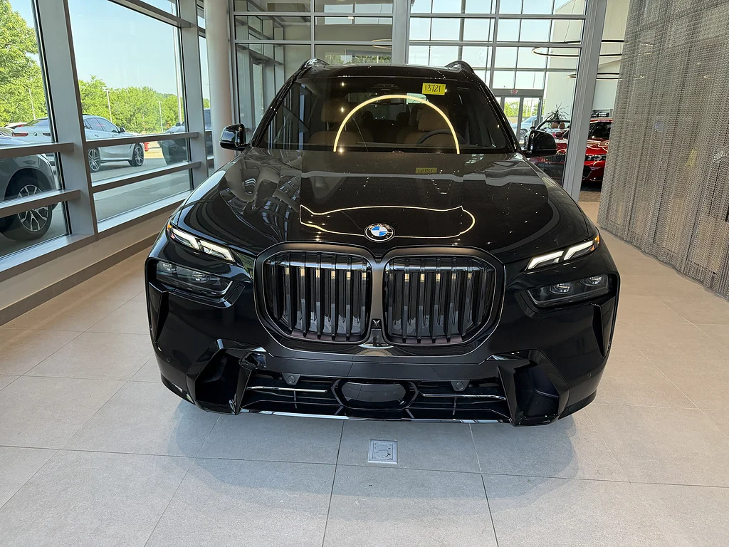 New 2027 Black Sapphire Metallic BMW xDrive40i image 2