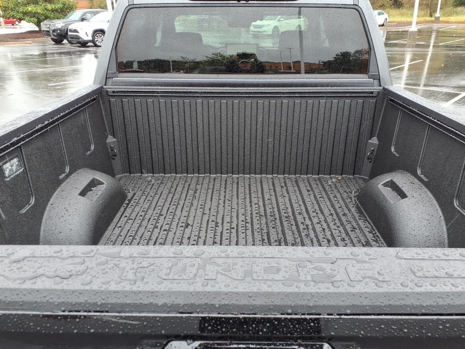 New 2026 Magnetic Gray Metallic Toyota Platinum image 32