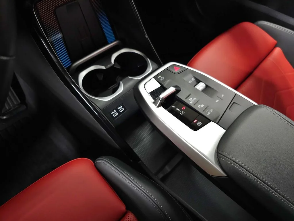 Used 2023 White BMW xDrive28i image 30