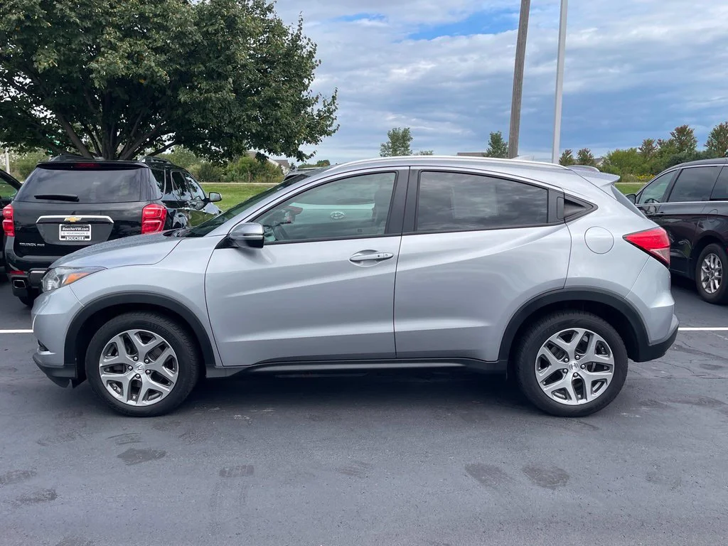 Used 2017 Honda HR-V EX-L with VIN 3CZRU6H77HM733150 for sale in Racine, WI
