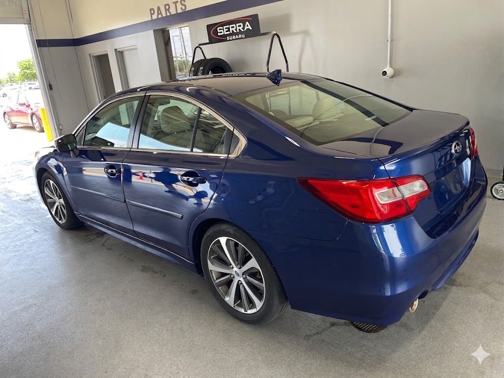 Used 2016 Lapis Blue Pearl Subaru 2.5i image 3